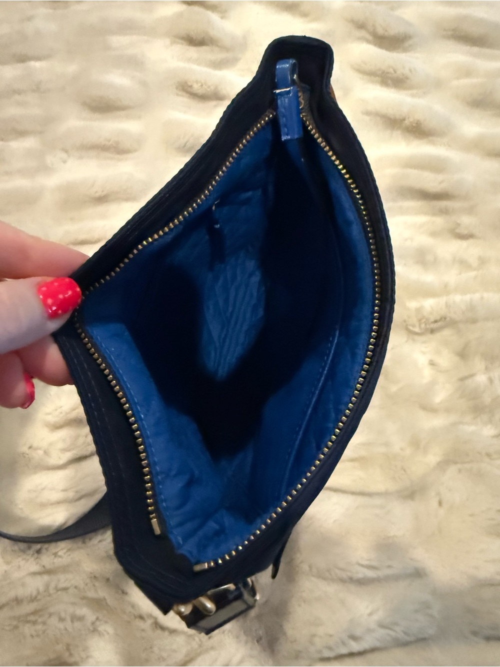 Tory Burch Navy Messenger Bag with Bright Blue Trim - Picture 3 of 4